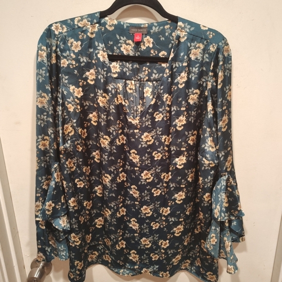 Vince Camuto Green Floral Satin V-Neck Layered Look Top Sz 1X Boho Romantic - Picture 1 of 6
